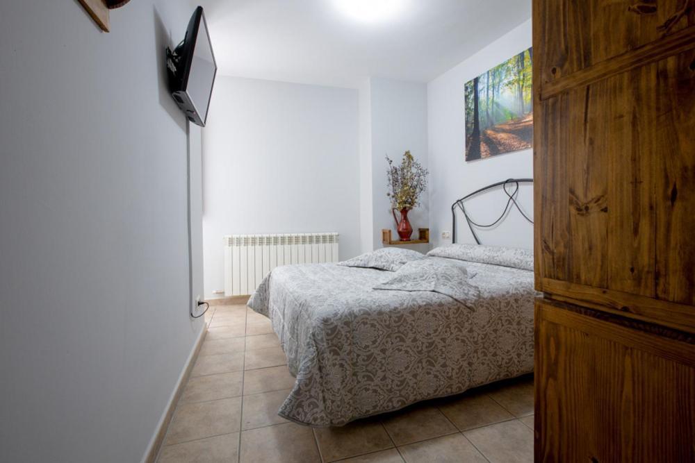 Hostal Antiguo Hospital Linares de Mora Esterno foto