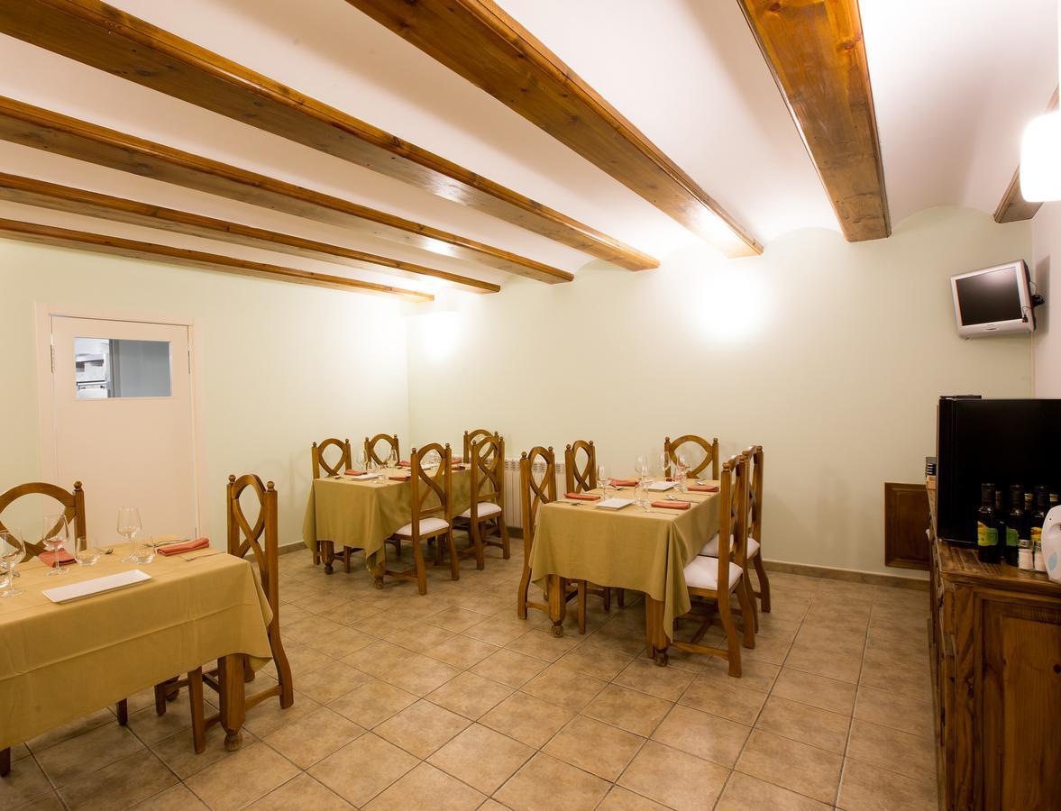 Hostal Antiguo Hospital Linares de Mora Esterno foto