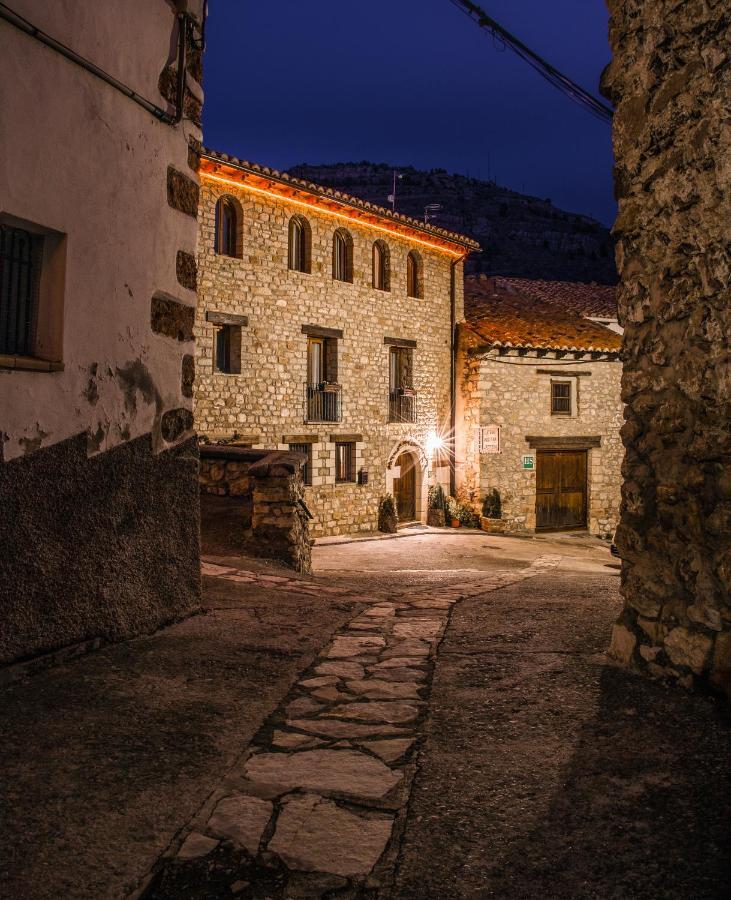 Hostal Antiguo Hospital Linares de Mora Esterno foto